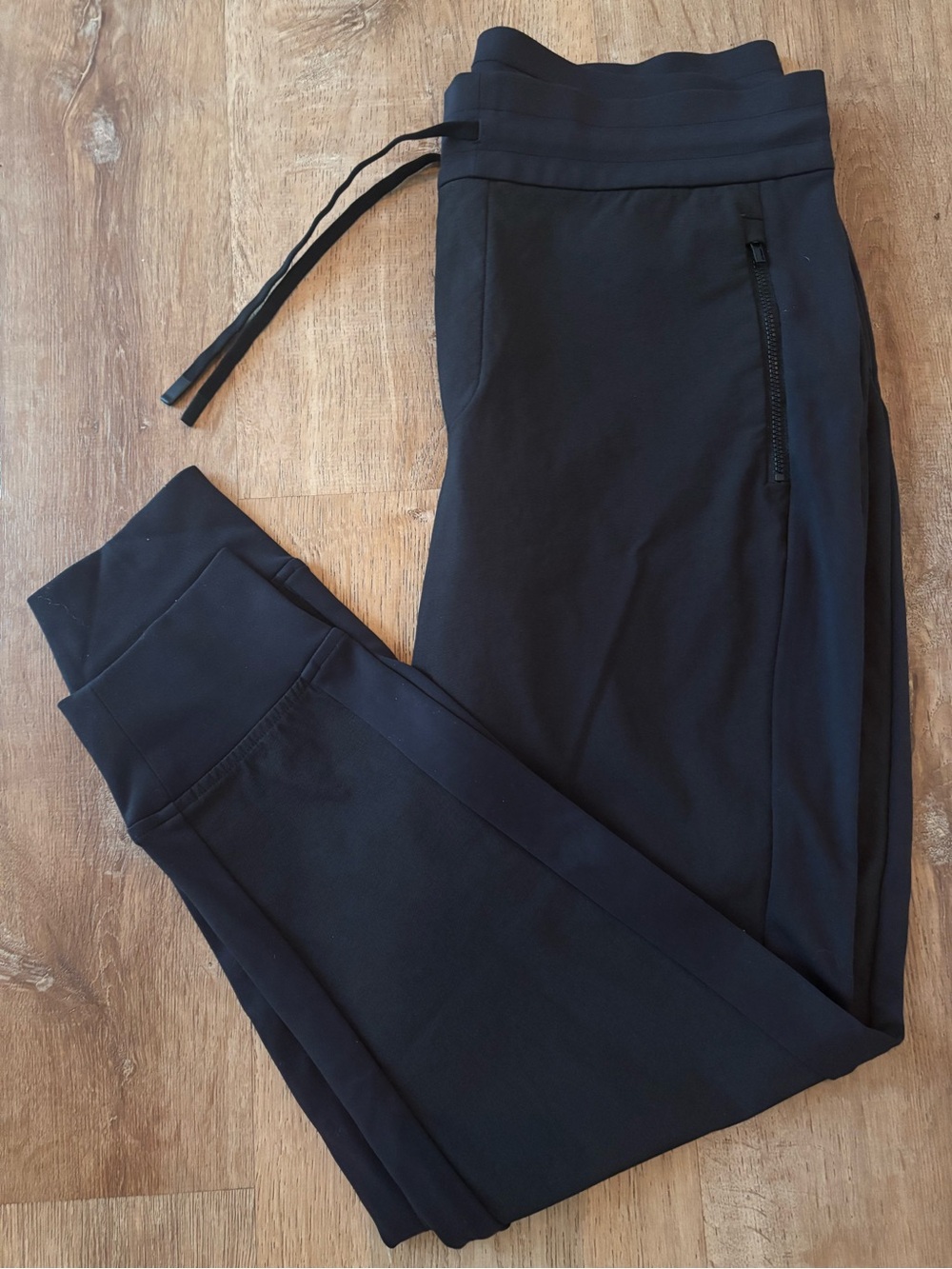 Athleta Black Wide-Stitched Waist Pull-On Joggers size 12